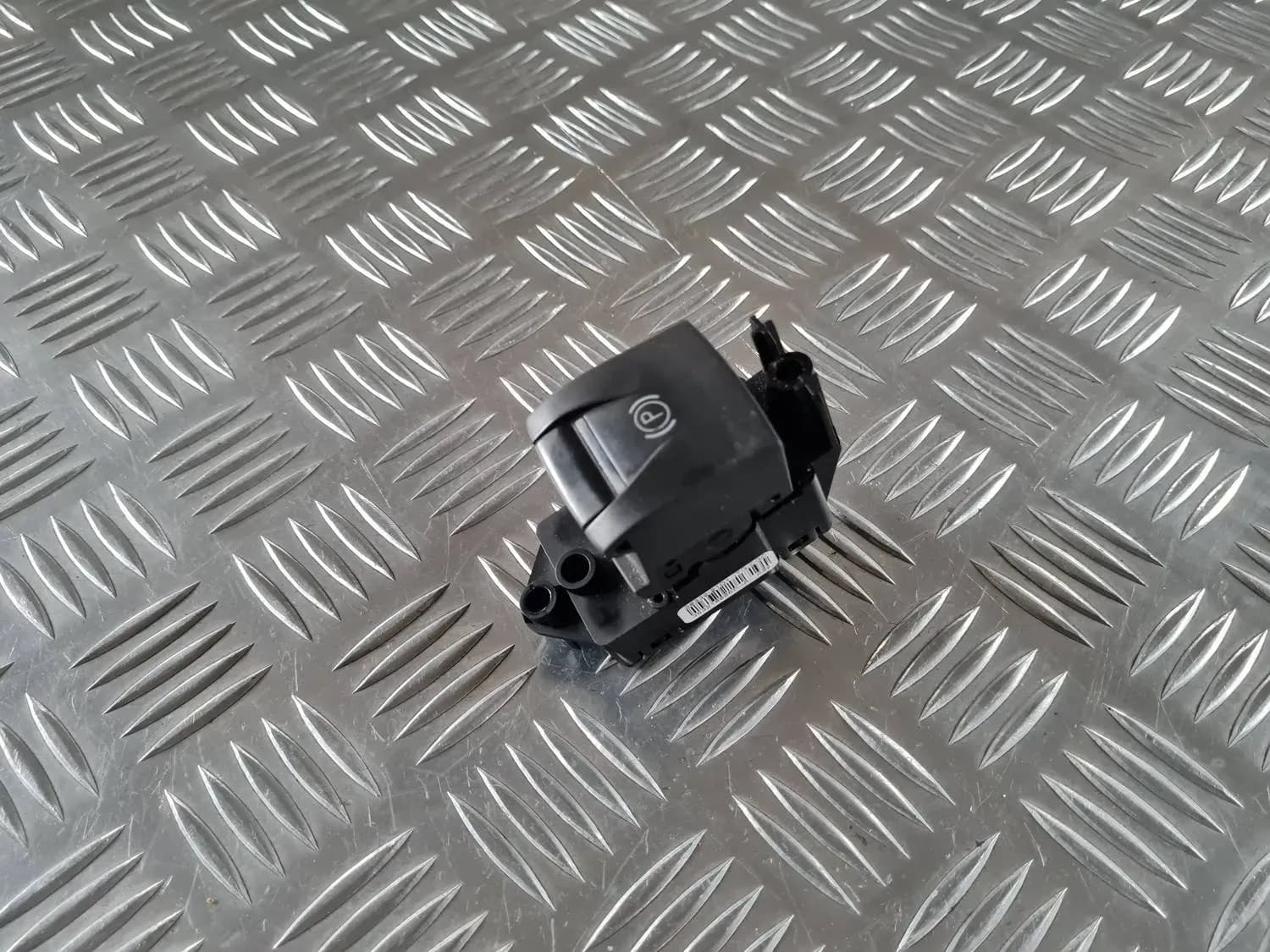 Кнопка стояночного тормоза RENAULT SCENIC III 2011