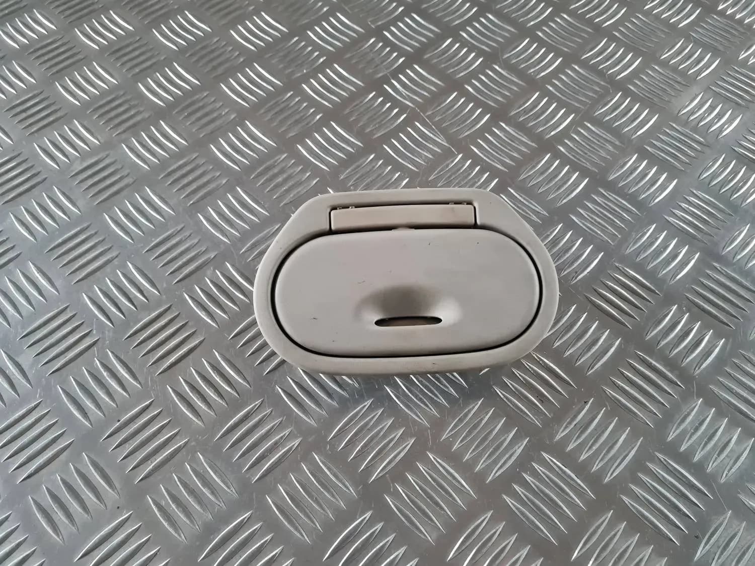 Вещевой отсек в потолке RENAULT SCENIC III 2011 - foto 2