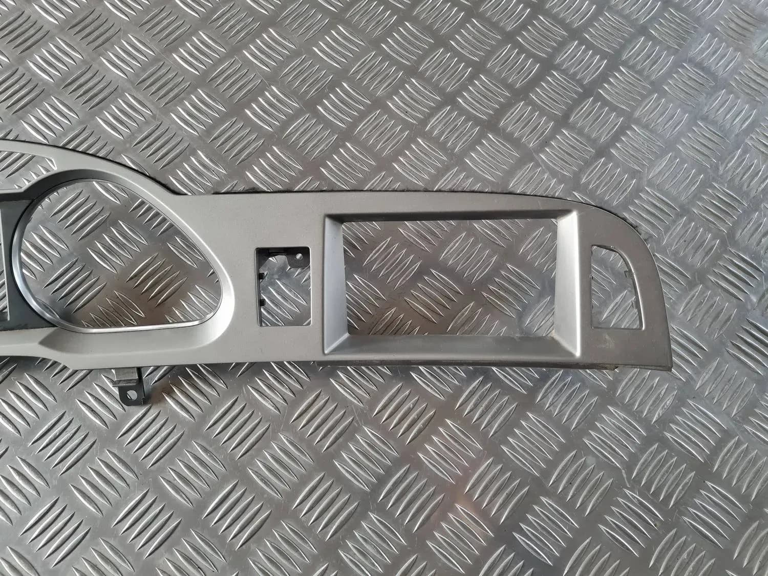 Накладка спидометра AUDI A6 2008 - foto 4