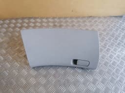 Вещевой отсек со стороны пассажира KIA CEED 2007