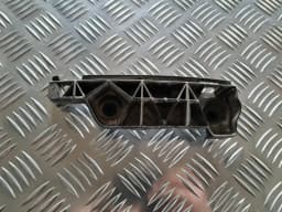 Кронштейн заднего бампера TOYOTA COROLLA VERSO 2003