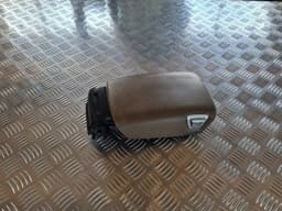 Подлокотник VOLVO V70 2006