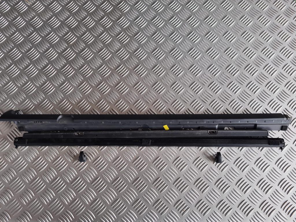 Durvju logu saules aizsargs priekš RENAULT ESPACE IV 2006 1 Durvju logu saules aizsargs priekš RENAULT ESPACE IV 2006