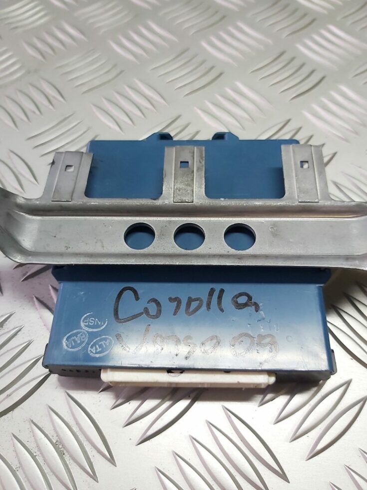Aizdedzes vadības bloks priekš TOYOTA COROLLA VERSO 2009
