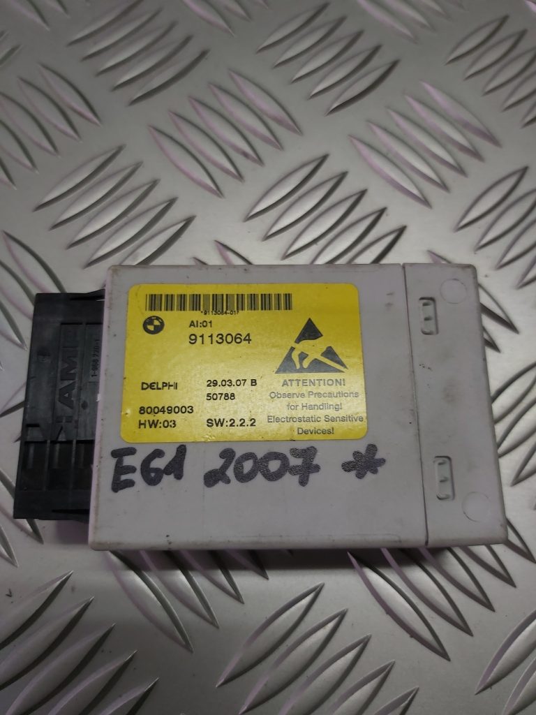 Centrālas atslēgas vadības bloks priekš BMW 525D E61 2007 TOURING BLACK 1 Centrālas atslēgas vadības bloks priekš BMW 525D E61 2007 TOURING BLACK