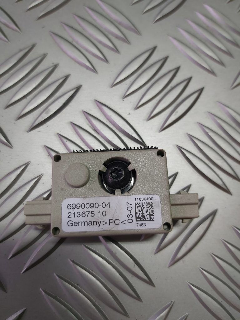 Antenas pastiprinātāja bloks priekš BMW 525D E61 2007 TOURING BLACK 1 Antenas pastiprinātāja bloks priekš BMW 525D E61 2007 TOURING BLACK