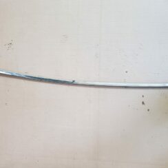 Aizmugurējo kreiso durvju moldings priekš BMW 520D E60 2006 ENG.