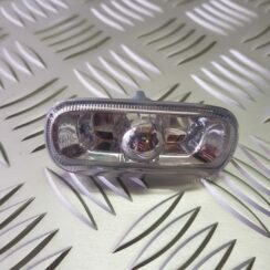 Pagrieziena signala lukturis priekš AUDI A4 2005