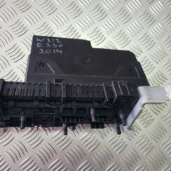 Drošinātāju bloks priekš MERCEDES BENZ E250 W212 2014