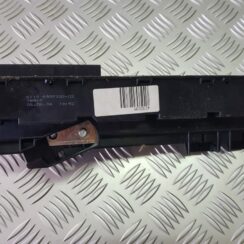 Drošinātāju bloks priekš BMW 520D E60 2006 ENG.