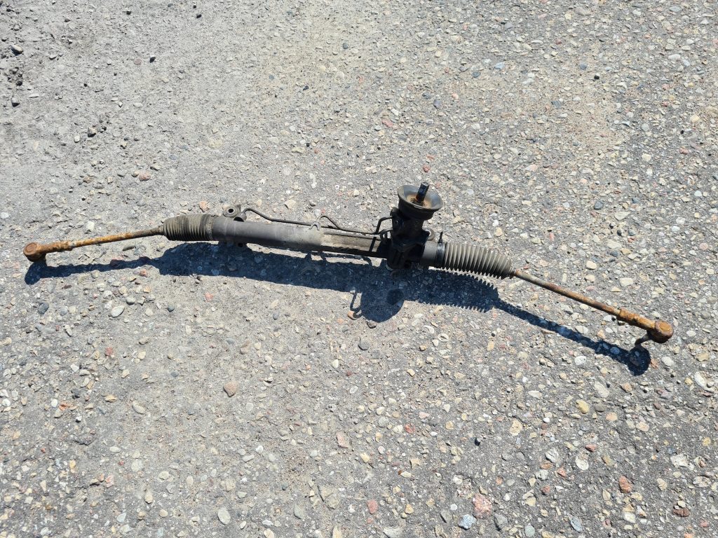 Stūres mehānisms priekš SAAB 9-5 1999 1 Stūres mehānisms priekš SAAB 9-5 1999