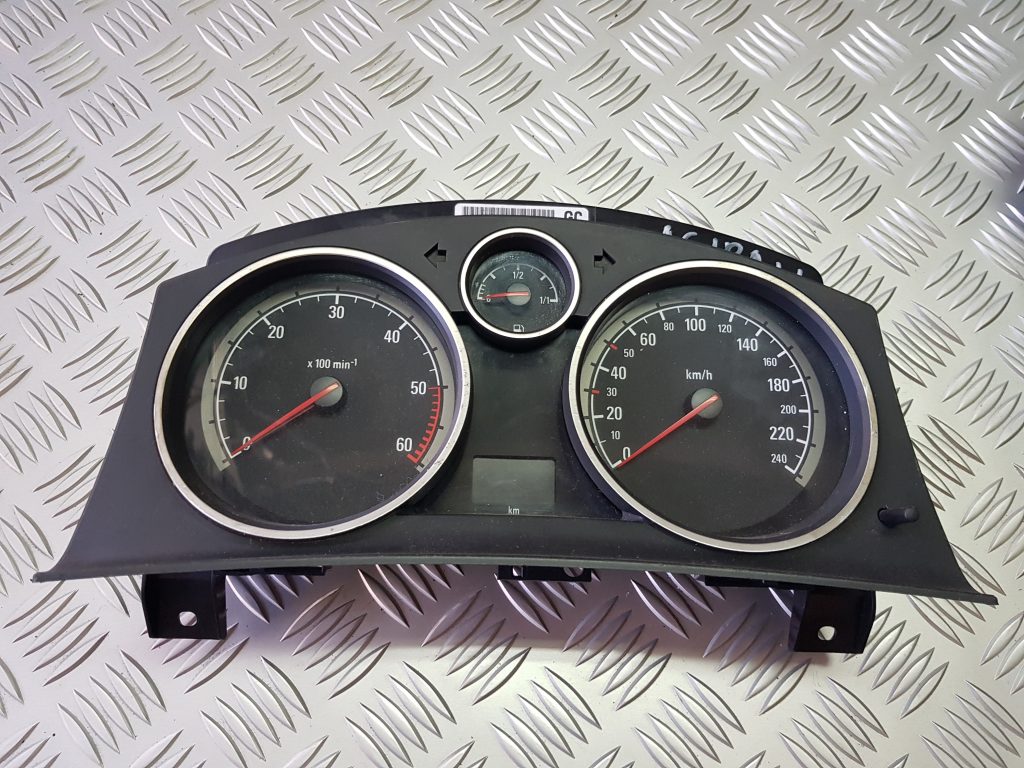 Spidometrs priekš OPEL ASTRA H STATION WAGON 2007 1 Spidometrs priekš OPEL ASTRA H STATION WAGON 2007