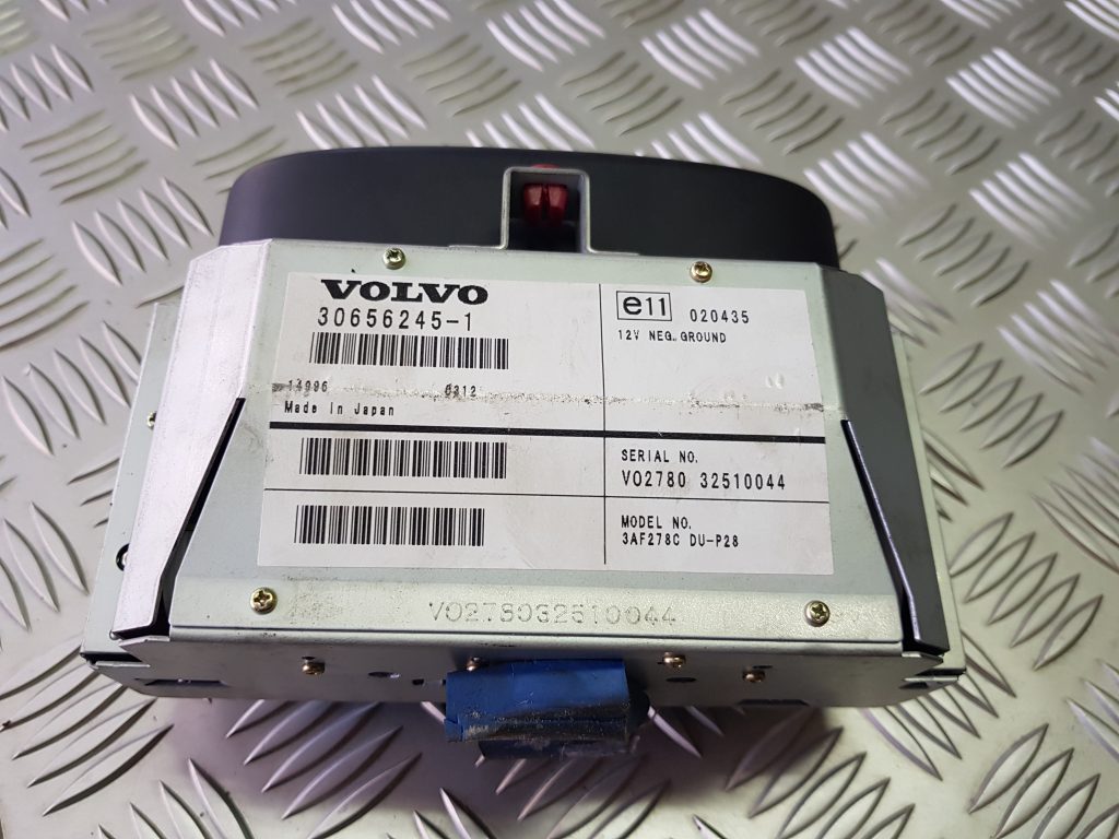 Displejs priekš VOLVO XC70 2004 2 Displejs priekš VOLVO XC70 2004