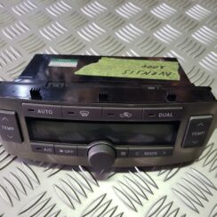 Klimata kontroles bloks priekš TOYOTA AVENSIS 2004