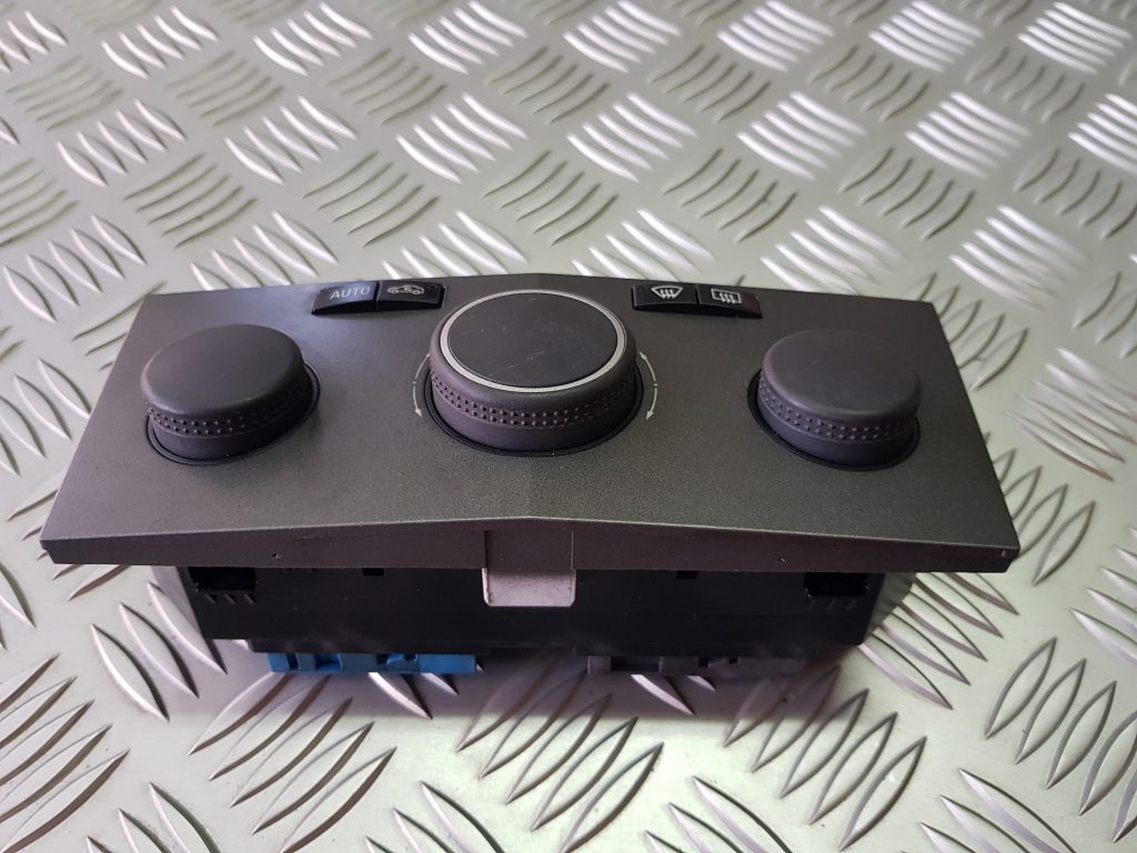 Klimata kontroles bloks priekš OPEL ASTRA H STATION WAGON 2007 1 Klimata kontroles bloks priekš OPEL ASTRA H STATION WAGON 2007