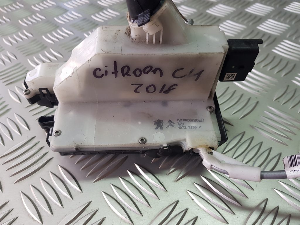 Aizmugurējo labo durvju slēdzene priekš CITROEN C4 2018 2 Aizmugurējo labo durvju slēdzene priekš CITROEN C4 2018