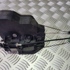 Aizmugurējo kreiso durvju slēdzene priekš BMW 525 E60 2006 BLACK