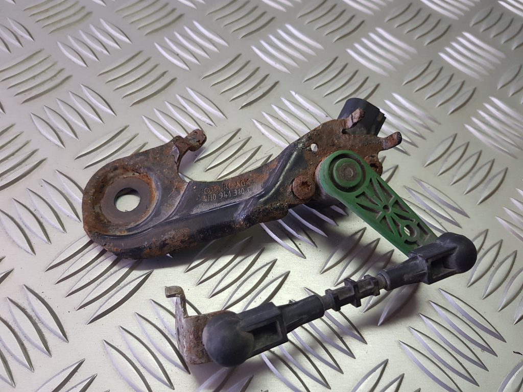 Lukturu diapazona korekcijas sensors, aizmugurē priekš AUDI A7 2011 SPORTBACK 2 Lukturu diapazona korekcijas sensors, aizmugurē priekš AUDI A7 2011 SPORTBACK