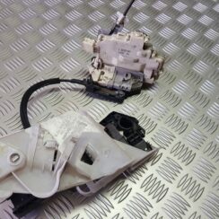 Priekšējo kreiso durvju slēdzene priekš VW GOLF 2014