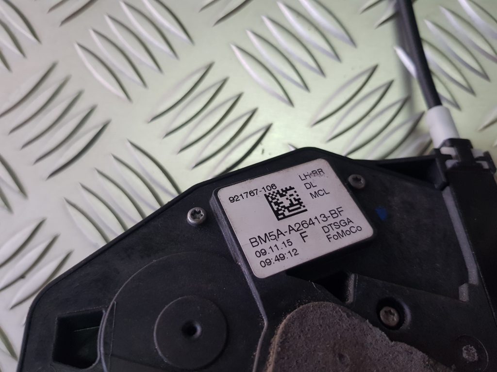 Aizmugurējo kreiso durvju slēdzene priekš FORD FOCUS 2016 3 Aizmugurējo kreiso durvju slēdzene priekš FORD FOCUS 2016