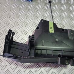 Priekšējo labo durvju slēdzene priekš VOLVO C30 2008 BLACK