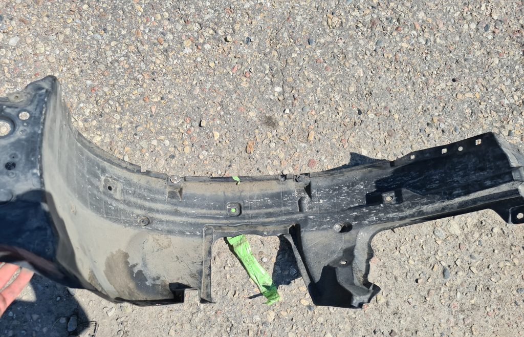 Priekšējais kreisais paspārns priekš NISSAN X-TRAIL 2008 2 Priekšējais kreisais paspārns priekš NISSAN X-TRAIL 2008