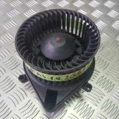 Salona ventilators priekš AUDI A4 2004