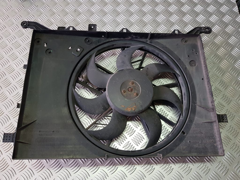 Dzesēšanas radiatora ventilators priekš VOLVO V70 2002 SILVER 1 Dzesēšanas radiatora ventilators priekš VOLVO V70 2002 SILVER