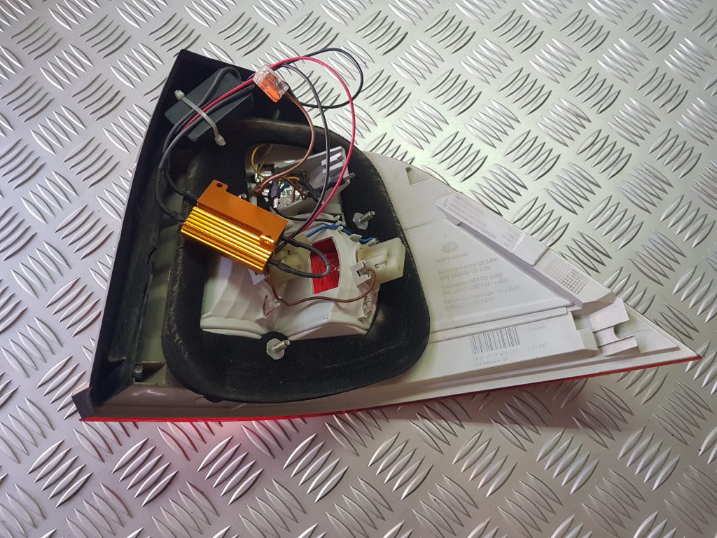 Aizmugurējais kreisais lukturis priekš BMW 530D E61 2006 TOURING TITANSILVER 2 Aizmugurējais kreisais lukturis priekš BMW 530D E61 2006 TOURING TITANSILVER