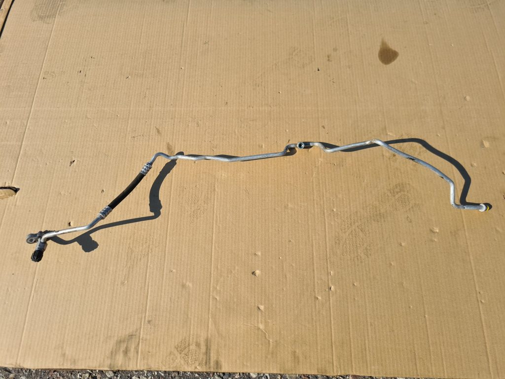 Gaisa kondicioniera galvenā caurule priekš BMW 525D E61 2007 TOURING BLACK 1 Gaisa kondicioniera galvenā caurule priekš BMW 525D E61 2007 TOURING BLACK