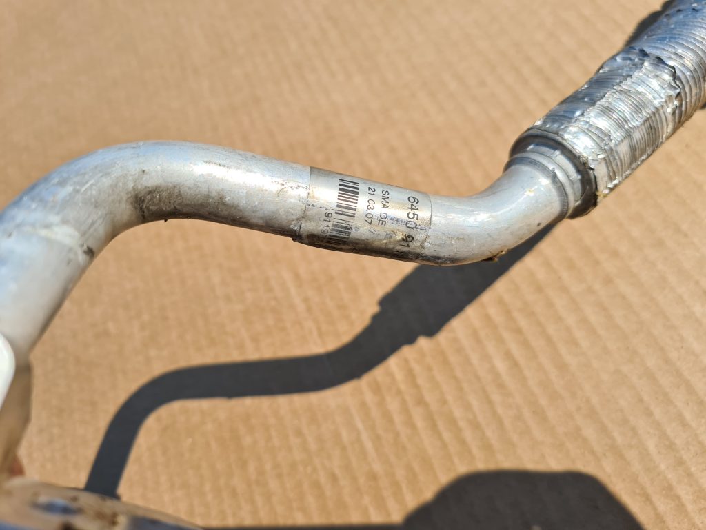 Gaisa kondicioniera galvenā caurule priekš BMW 525D E61 2007 TOURING BLACK 2 Gaisa kondicioniera galvenā caurule priekš BMW 525D E61 2007 TOURING BLACK