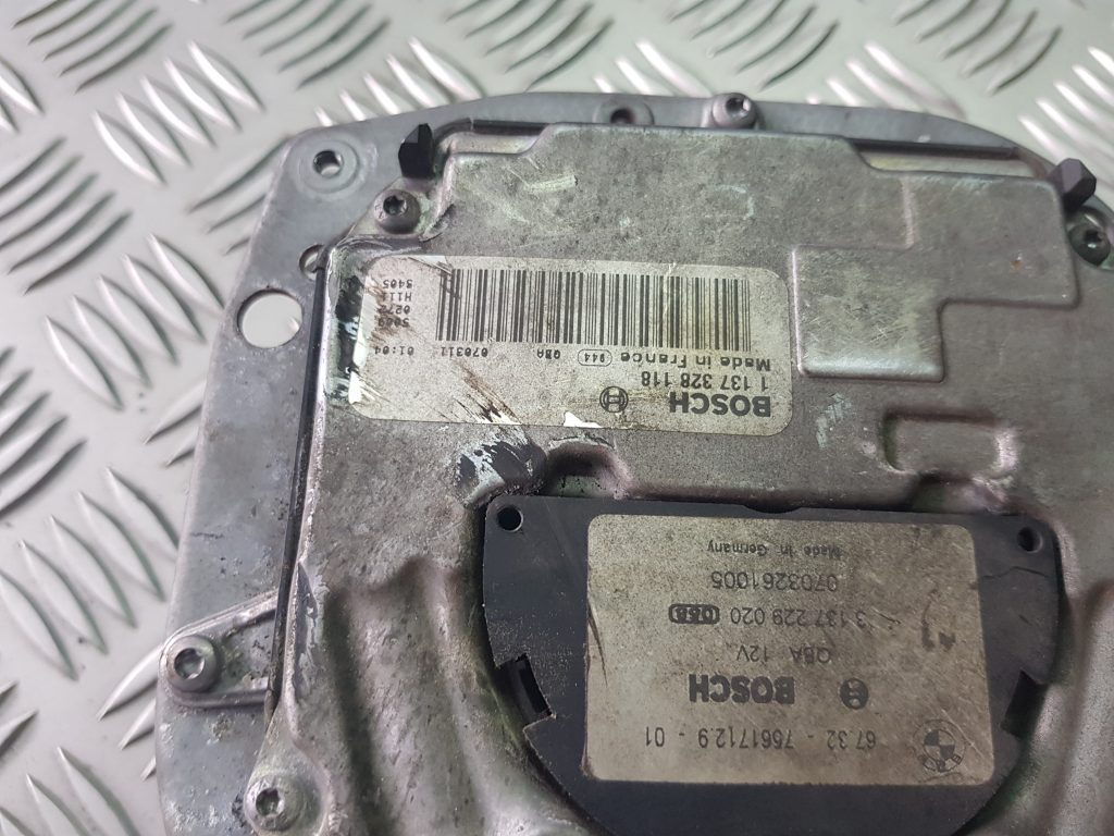 Dzesēšanas radiatora ventilators priekš BMW 525D E61 2007 TOURING BLACK 2 Dzesēšanas radiatora ventilators priekš BMW 525D E61 2007 TOURING BLACK