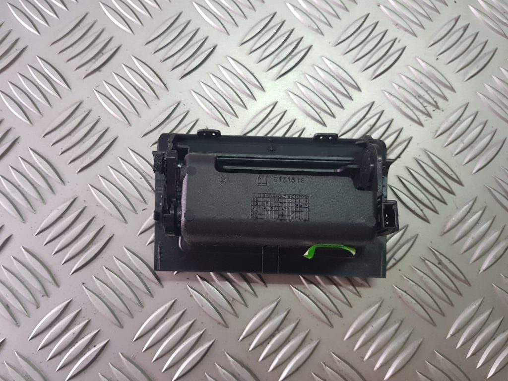 Pelnu trauks priekš OPEL VECTRA C 2008 2 Pelnu trauks priekš OPEL VECTRA C 2008