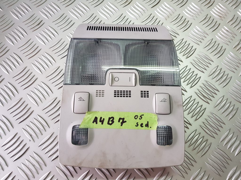 Salona apgaismojuma panelis priekš AUDI A4 2005 1 Salona apgaismojuma panelis priekš AUDI A4 2005