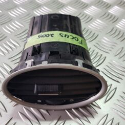 Mērinstrumentu paneļa gaisa vads, pa kreisi priekš FORD FOCUS 2006