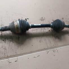 Pusass priekšējā kreisā priekš OPEL INSIGNIA SPORTS TOURER 2010