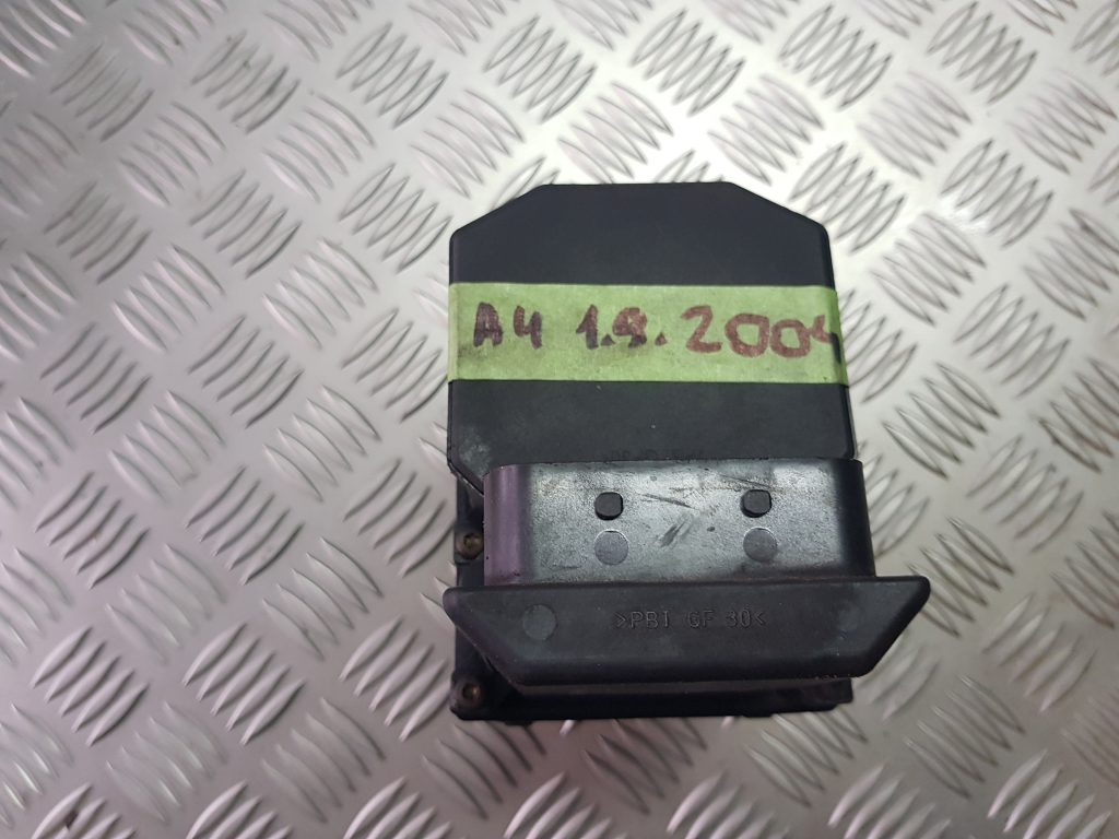ABS bloks priekš AUDI A4 2004 1 ABS bloks priekš AUDI A4 2004