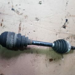 Pusass priekšēja labā priekš OPEL ASTRA H STATION WAGON 2007