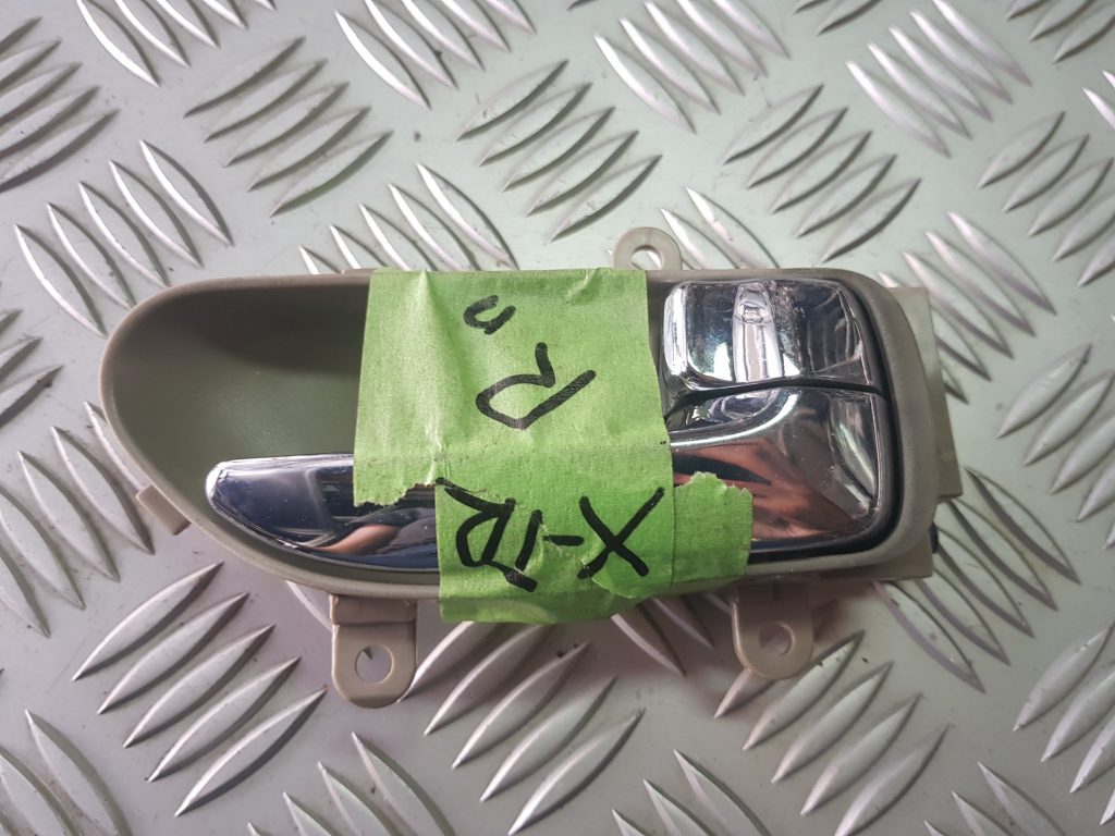 Salona durvju rokturis, aizmugures labais priekš NISSAN X-TRAIL 2007 1 Salona durvju rokturis, aizmugures labais priekš NISSAN X-TRAIL 2007