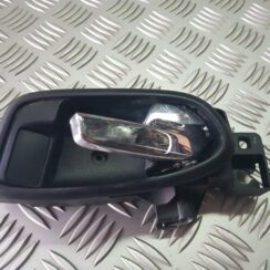 Salona durvju rokturis, priekšējais labais priekš FORD GALAXY 2007