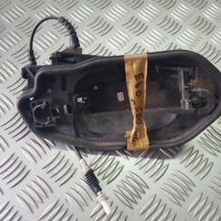 Durvju roktura iekšējais stiprinājums priekš BMW 520D E60 2006 ENG.