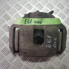 Priekšējais labais suports priekš BMW 530D E61 2006 TOURING TITANSILVER