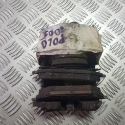 Priekšējais kreisais suports priekš VW POLO 2005