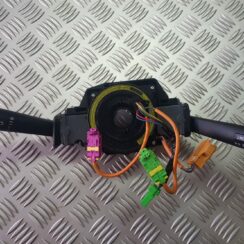 Stūres statnes slēdzis priekš VOLVO XC70 2004