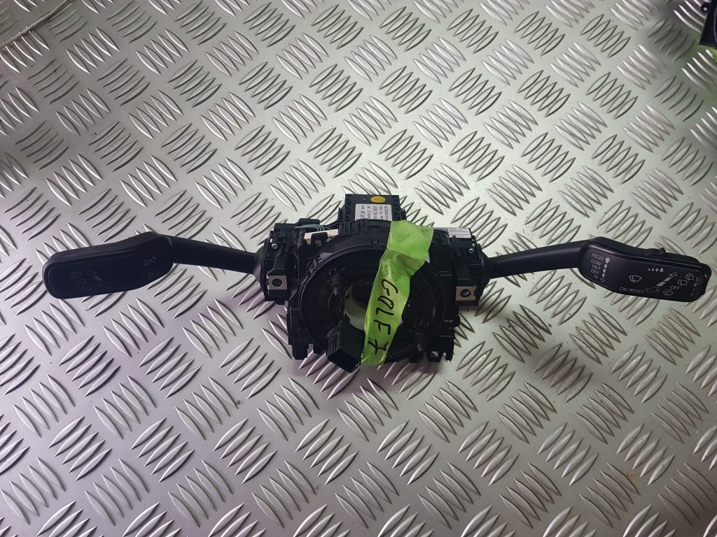 Stūres statnes slēdzis priekš VW GOLF 2014 1 Stūres statnes slēdzis priekš VW GOLF 2014