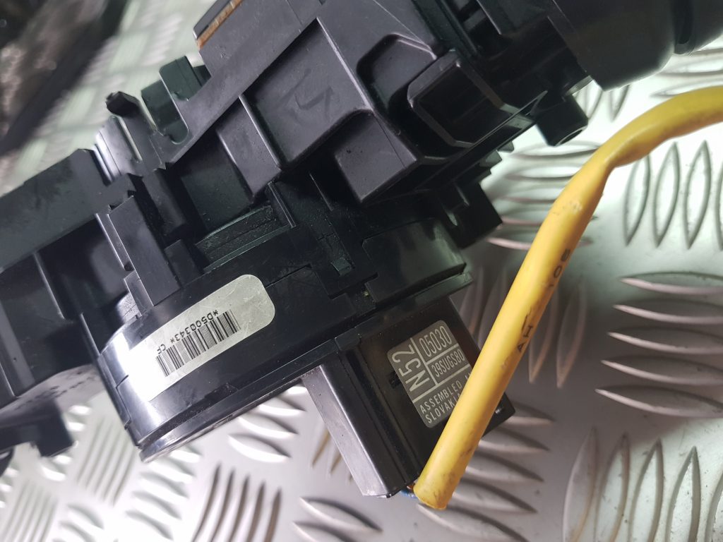 Stūres statnes slēdzis priekš TOYOTA VERSO 2012 2 Stūres statnes slēdzis priekš TOYOTA VERSO 2012