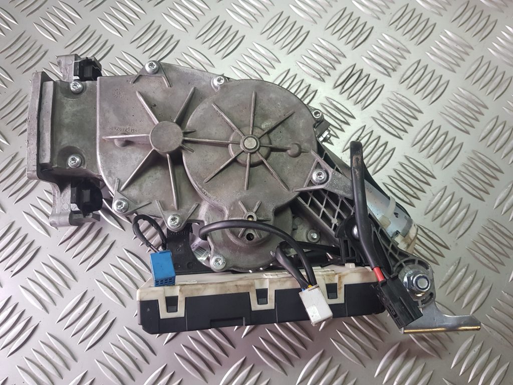 Bagažnieka vāka pacelšanas mehānisms priekš MERCEDES BENZ E250 W212 2014 1 Bagažnieka vāka pacelšanas mehānisms priekš MERCEDES BENZ E250 W212 2014