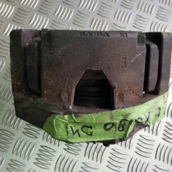 Priekšējais labais suports priekš VOLVO XC90 2004