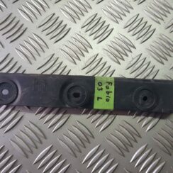 Priekšējā spārna un bufera stiprinājums priekš ŠKODA FABIA 2003