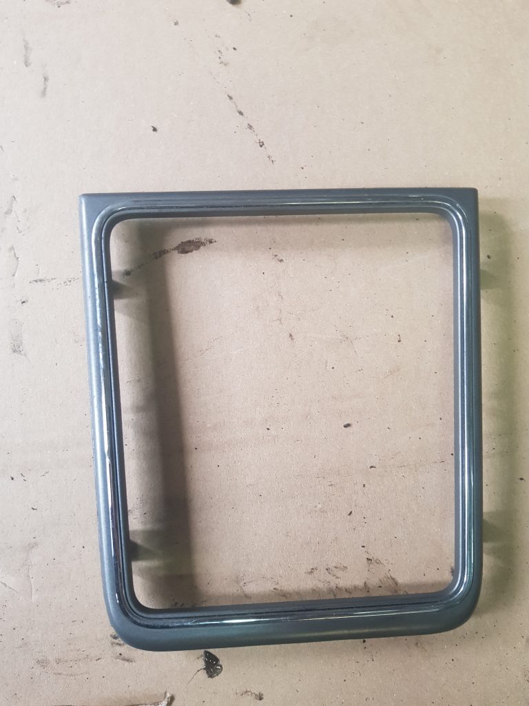 Dekoratīvs rāmis pārnesumu selektoram priekš OPEL VECTRA C 2008 1 Dekoratīvs rāmis pārnesumu selektoram priekš OPEL VECTRA C 2008